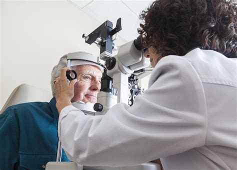 Ophthalmologists .